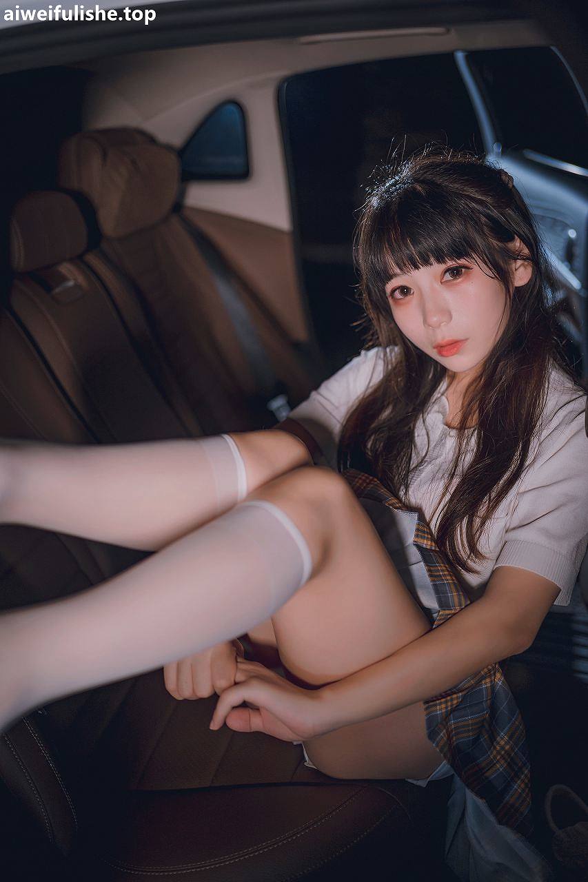 usejan(蓝蓝)-夜莺 [40P-74MB] JK制服-第4张