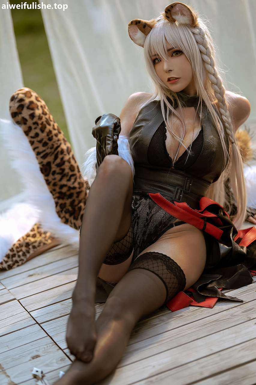 秋和柯基-莎拉 伊甸园的骄傲 [48P12V-672MB] cosplay美女-第2张