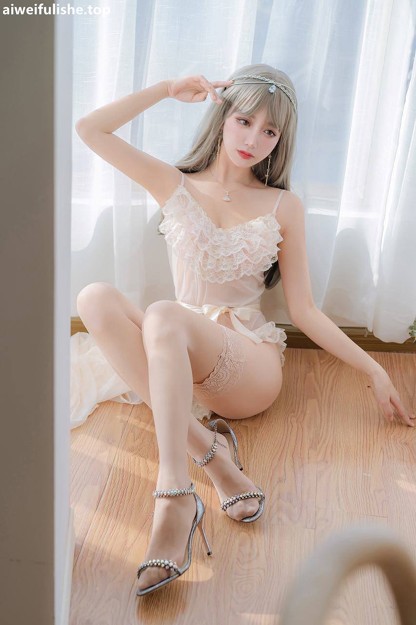 过期米线线喵-凡尔赛公主 [52P-80MB] cosplay美女-第7张