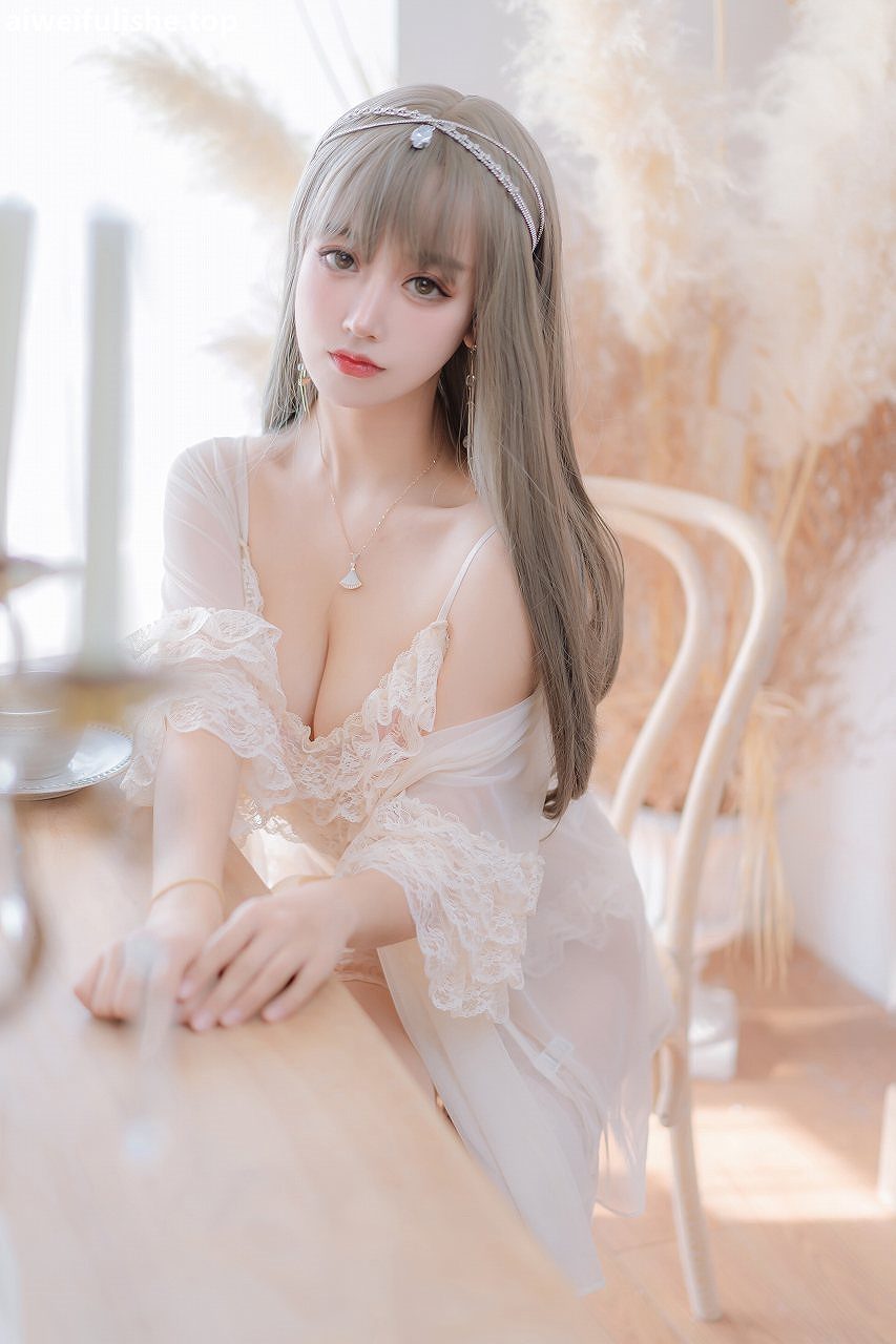 过期米线线喵-凡尔赛公主 [52P-80MB] cosplay美女-第5张