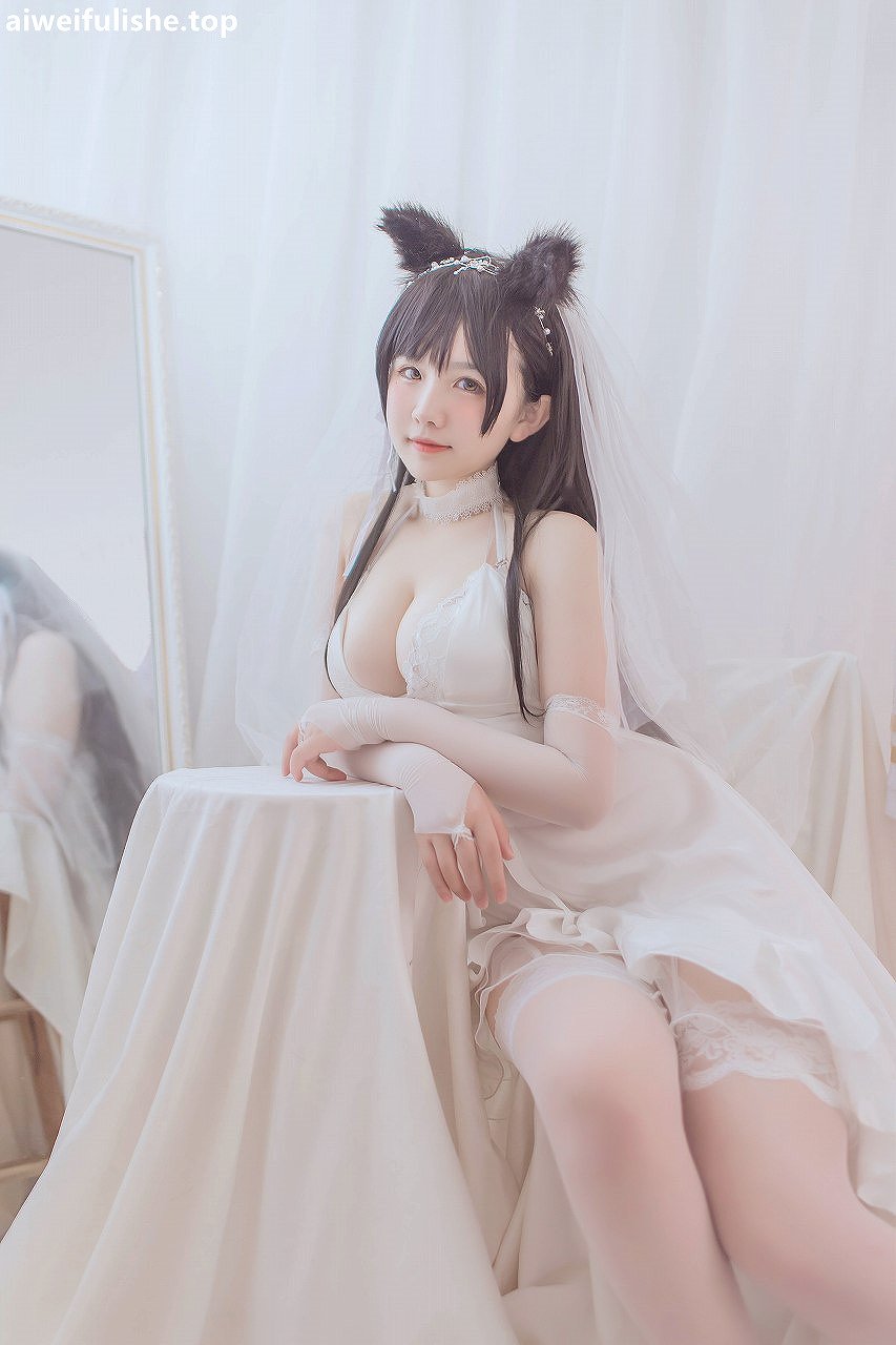 阿半今天很开心-爱宕婚纱 [36P-143MB] cosplay美女-第3张