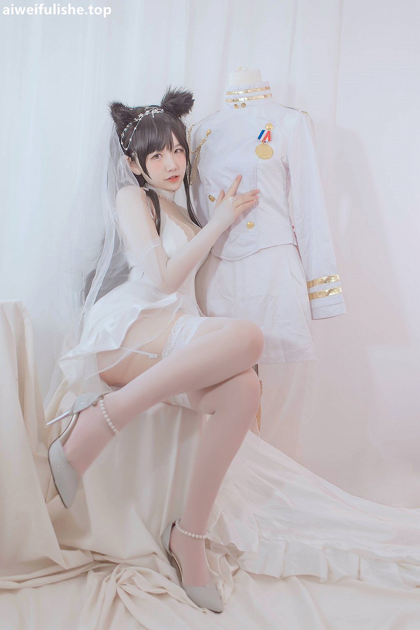 阿半今天很开心-爱宕婚纱 [36P-143MB] cosplay美女-第6张