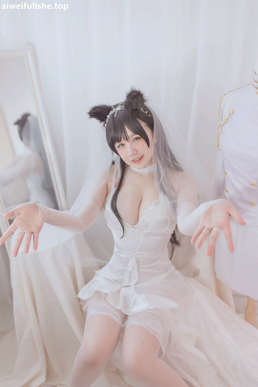 阿半今天很开心-爱宕婚纱 [36P-143MB] cosplay美女-第4张