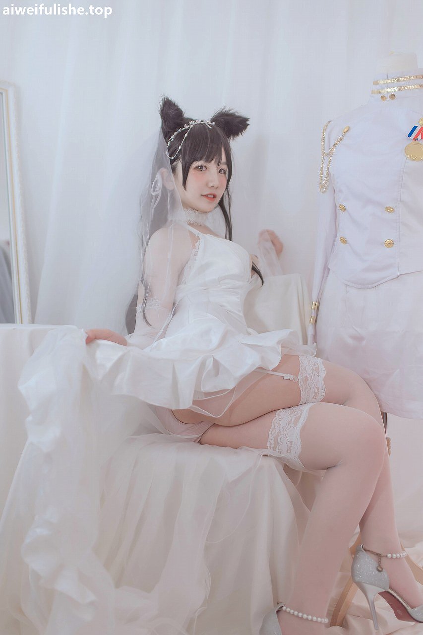 阿半今天很开心-爱宕婚纱 [36P-143MB] cosplay美女-第5张