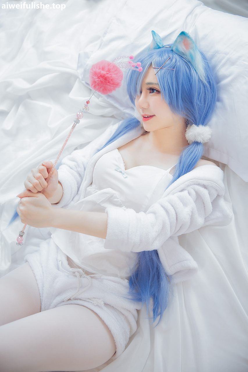 Sally Dorasnow-Rem White Kitty [49P-281MB] cosplay美女-第4张