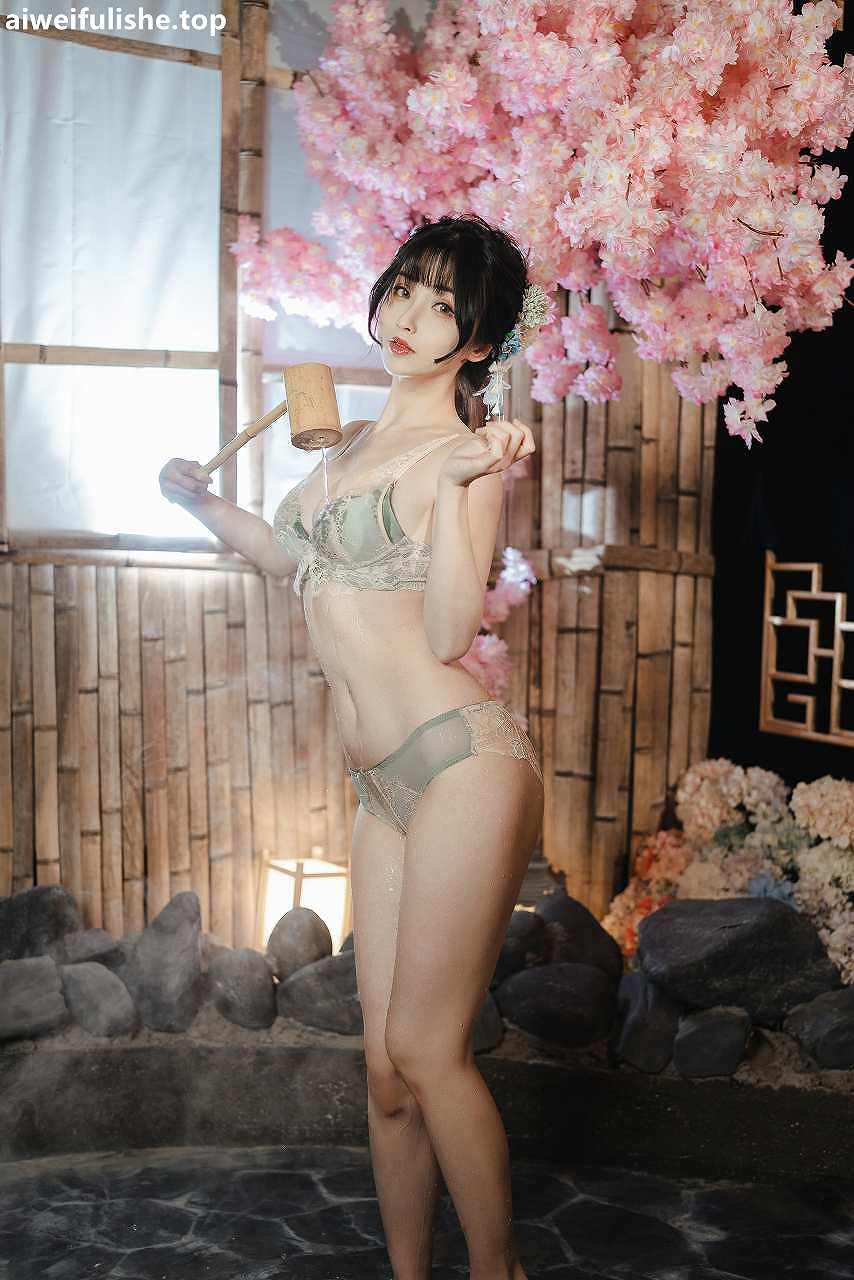 rioko凉凉子-《年上の韵》温泉旅行 [39P6V-512MB] cosplay美女-第6张