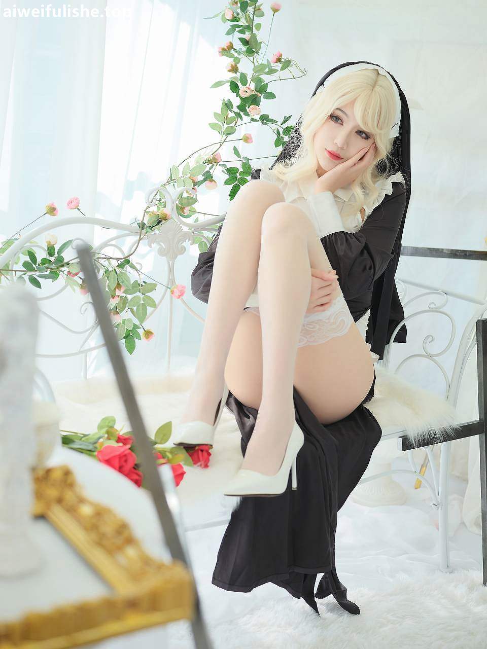 一米八的大梨子-修女 [36P-118MB] cosplay美女-第3张