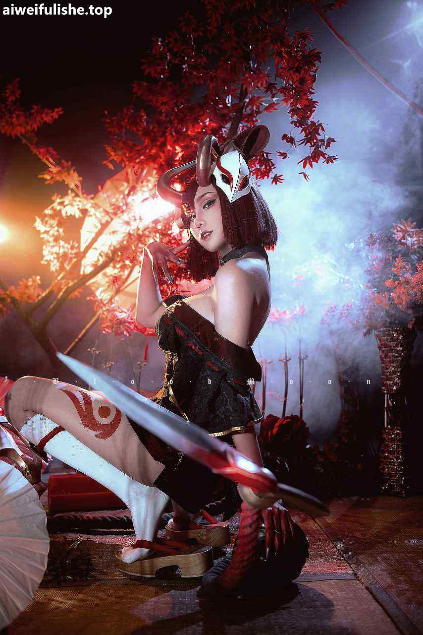 瓦斯塔亚小龙虾-猩红之月伊芙琳 [12P-265MB] cosplay美女-第4张