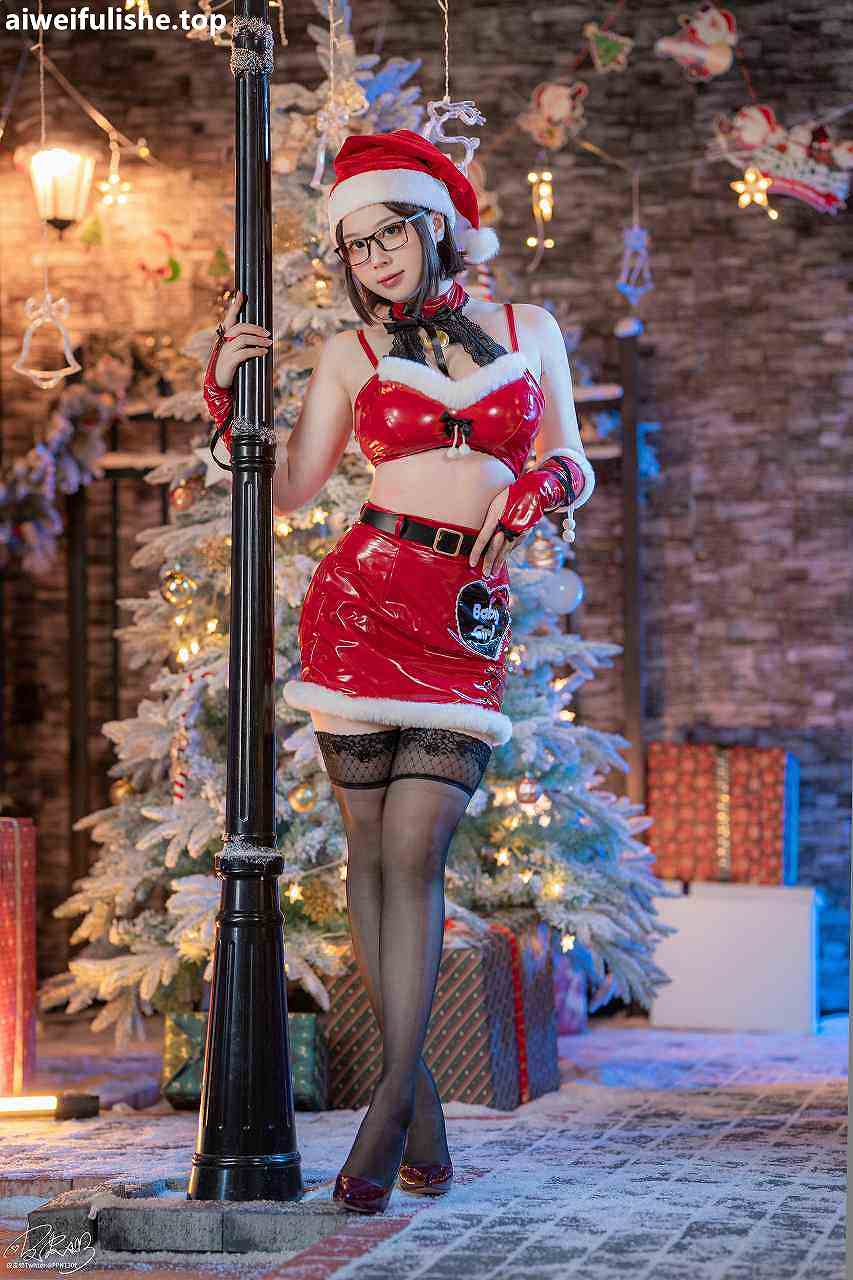 皮皮奶可可爱了啦-圣诞痴女 [60P1V-1.12GB] 丰满-第3张
