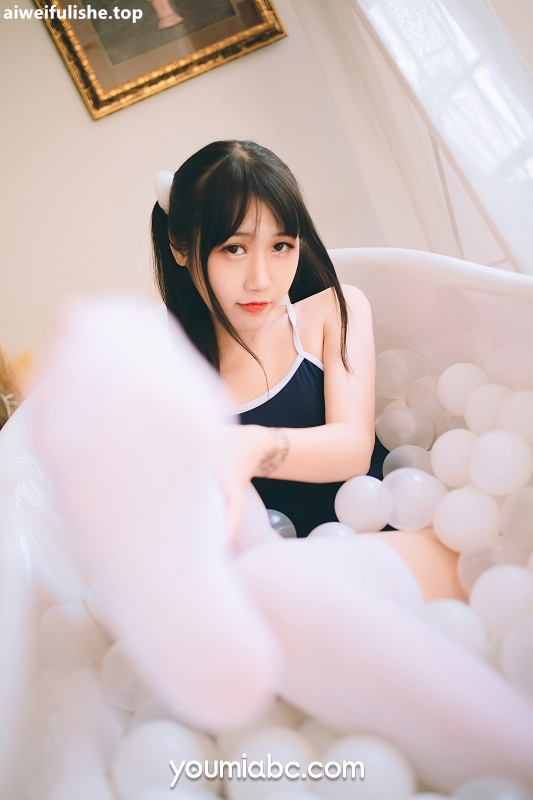 [YOUMI尤蜜]不呆猫-盛夏死库水  [25P-385MB] 死库水-第3张