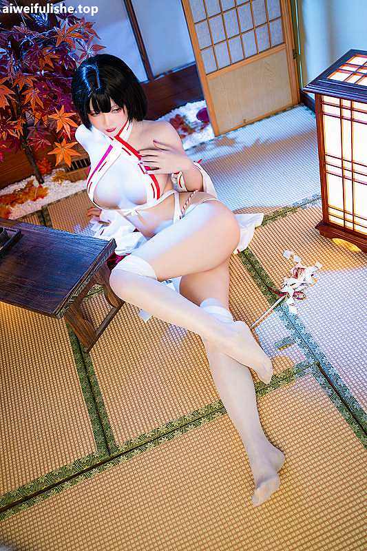 星之迟迟-新春巫女 [60P-279MB] cosplay美女-第3张