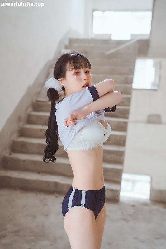 晕崽Zz-工地日记 [70P1V-1.34GB] 体操服-第3张