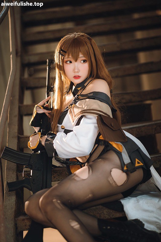 瓜希酱-K2[24p161M] cosplay美女-第4张