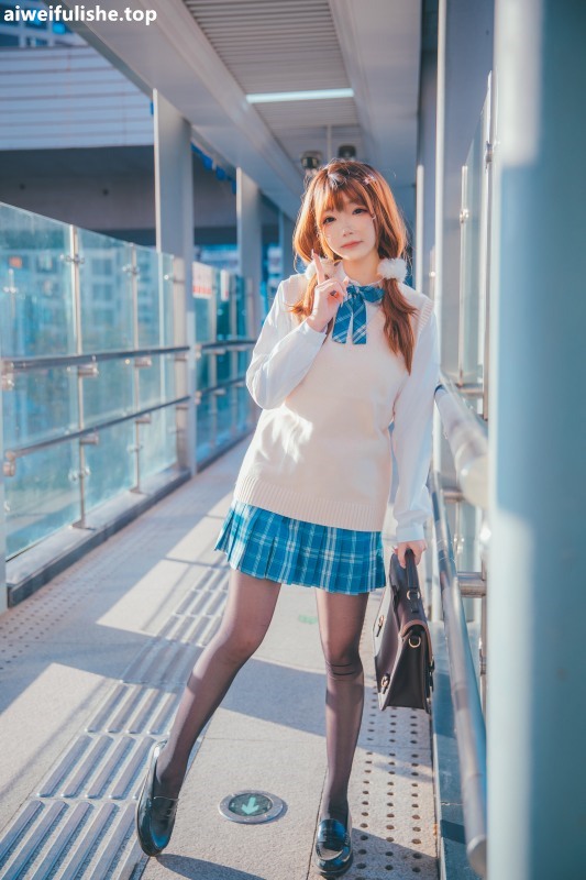 雪晴Astra-JK夕阳 [25P-307MB] JK制服-第2张