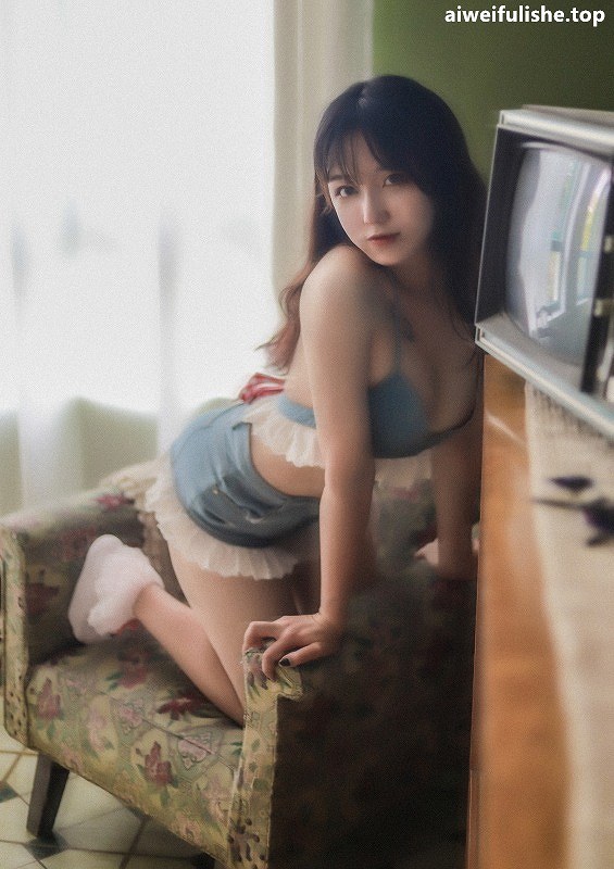 奇行家狗崽-桃子听蝉 [22P-277MB] 丰满-第6张