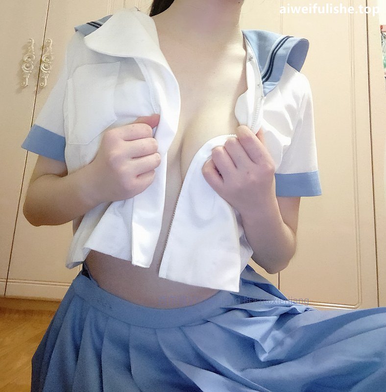 西尔酱-青草水手服 [74P1V-695MB] JK制服-第4张