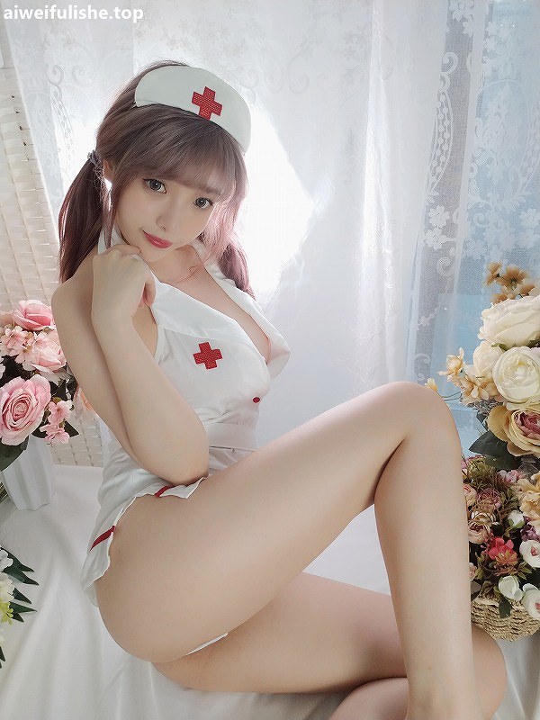 雯妹不讲道理-护士 [40P2V-423MB] 性感诱惑-第1张