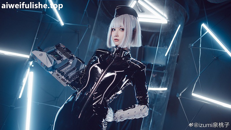 izumi泉桃子-帝国通讯官 [30P-233MB] cosplay美女-第1张
