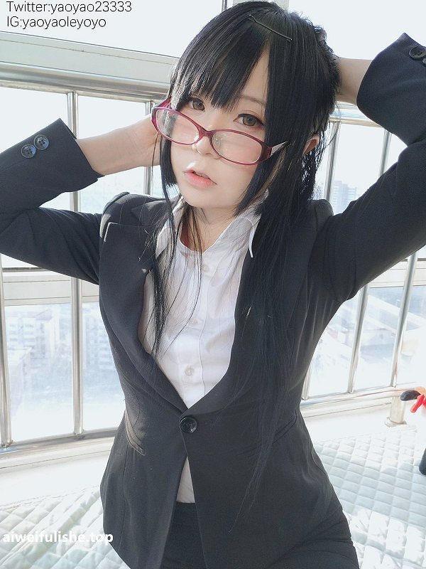 摇摇乐yoyo-自撮り [108P1V-350MB] OL制服-第5张