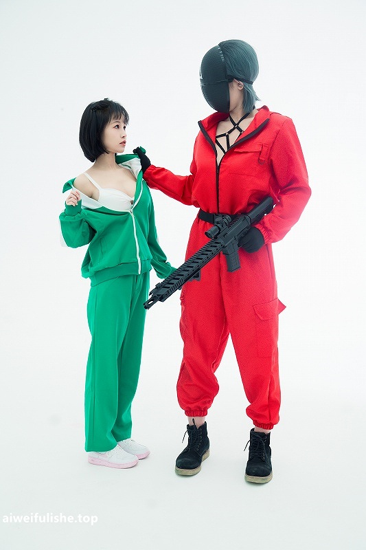 星澜是澜澜叫澜妹呀&晕崽Zz 鱿鱼游戏X碰糖游戏 [54P1V-856MB] cosplay美女-第5张