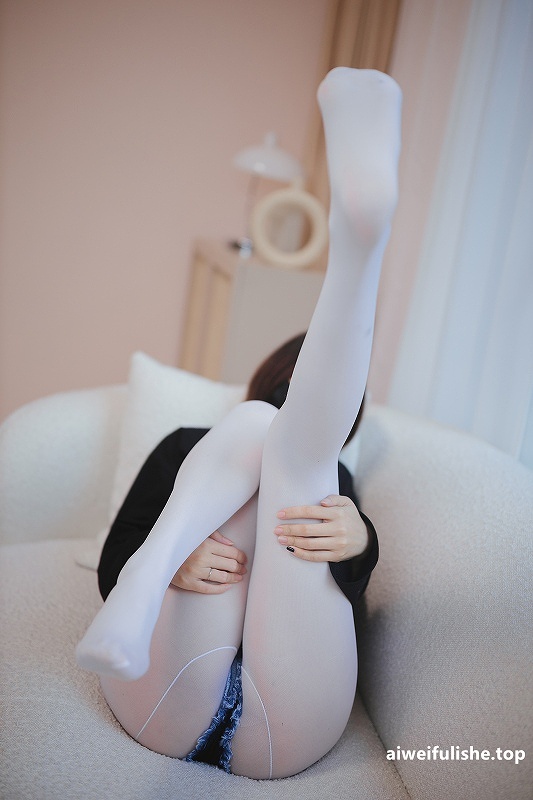 洛桑w伊梓-升玖老师 [38P-406MB] cosplay美女-第5张