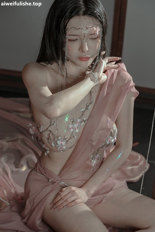 秋和柯基-粉 桃花神[34p1v639M] cosplay美女-第2张