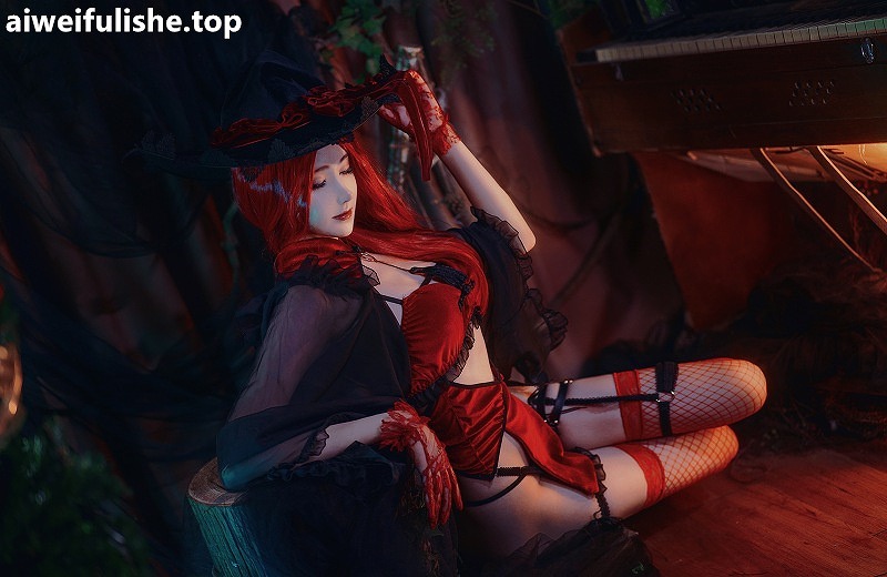 南桃Momoko-红女巫[19P-162MB] cosplay美女-第6张