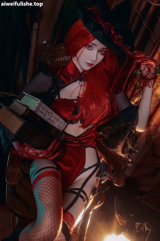 南桃Momoko-红女巫[19P-162MB] cosplay美女-第4张