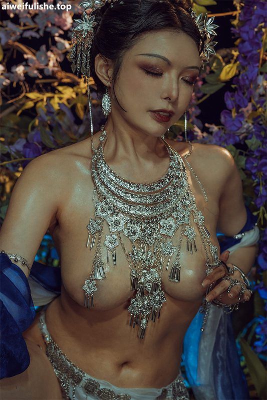 秋和柯基-紫 [40P1V-969MB] 巨乳-第3张