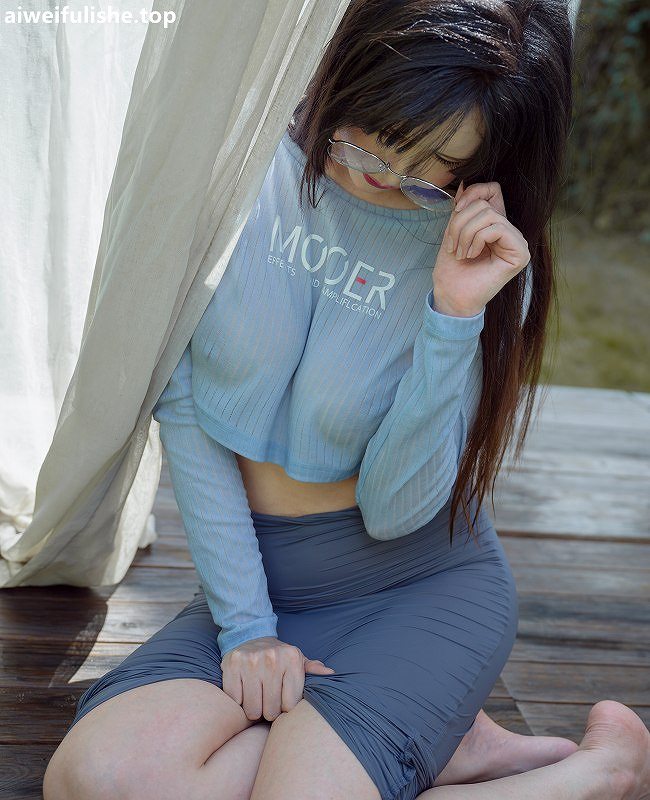 秋和柯基-花洒姐姐 [52P1V-960MB] 巨乳-第4张