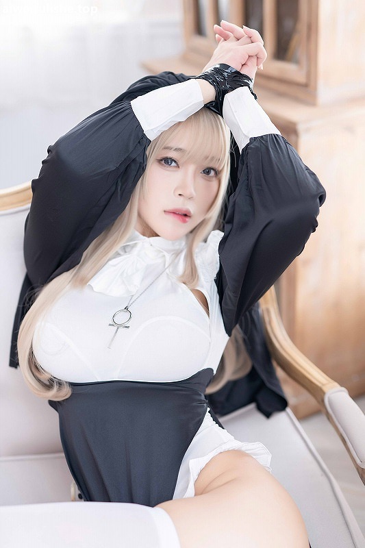 白烨-被xx的修女 [77P-143MB] 巨乳-第4张