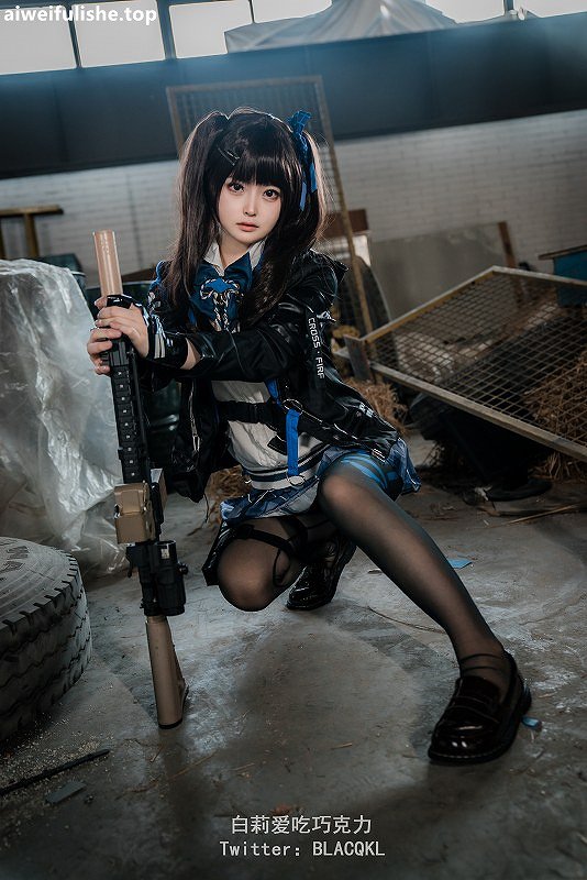 白莉爱吃巧克力-关小雨[31P117M] cosplay美女-第7张