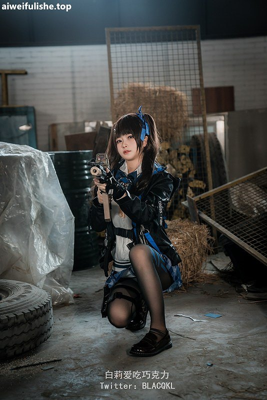 白莉爱吃巧克力-关小雨[31P117M] cosplay美女-第3张