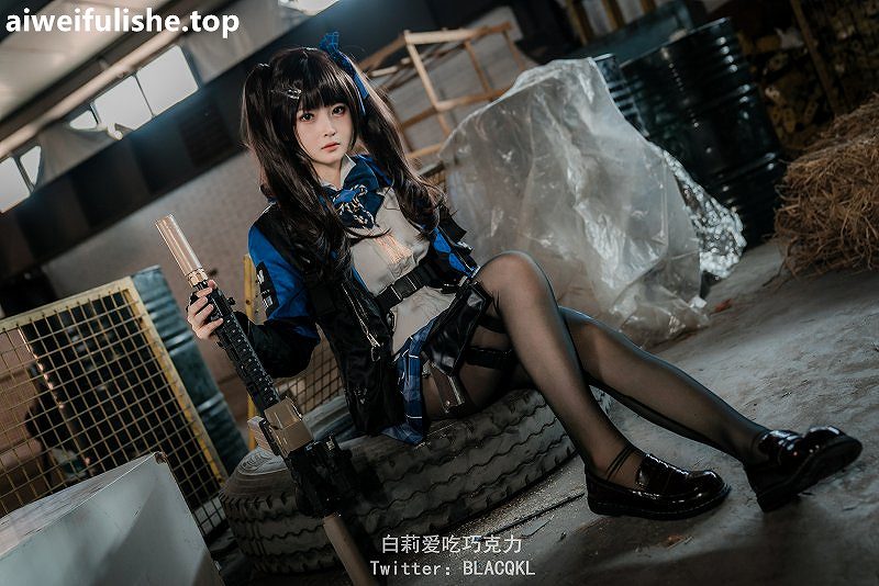 白莉爱吃巧克力-关小雨[31P117M] cosplay美女-第1张