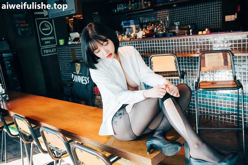 韩国美女孫樂樂-[Loozy] Tainted love bar - Normal [101P-2.45GB] 性感诱惑-第4张