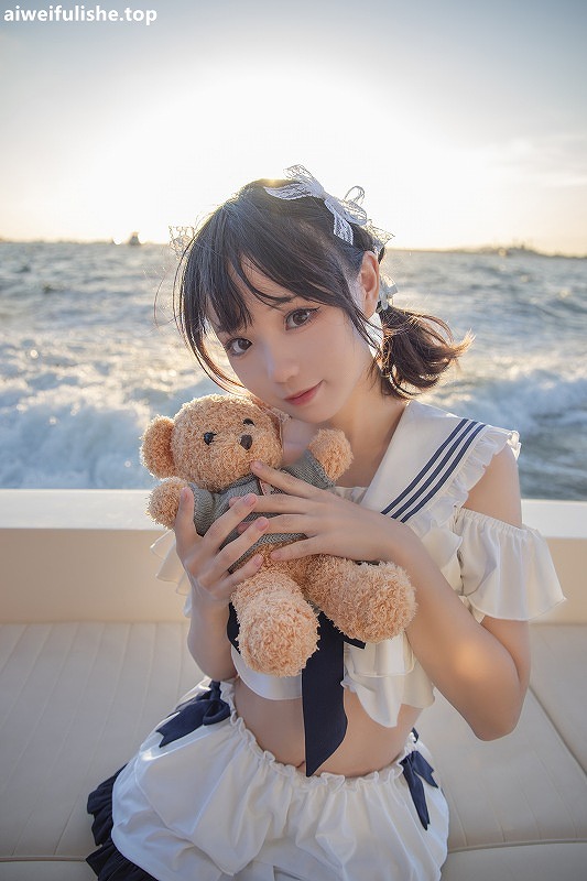 花柒Hana-三亚熊之海军风泳装 [12P-153MB] 清纯可爱-第5张