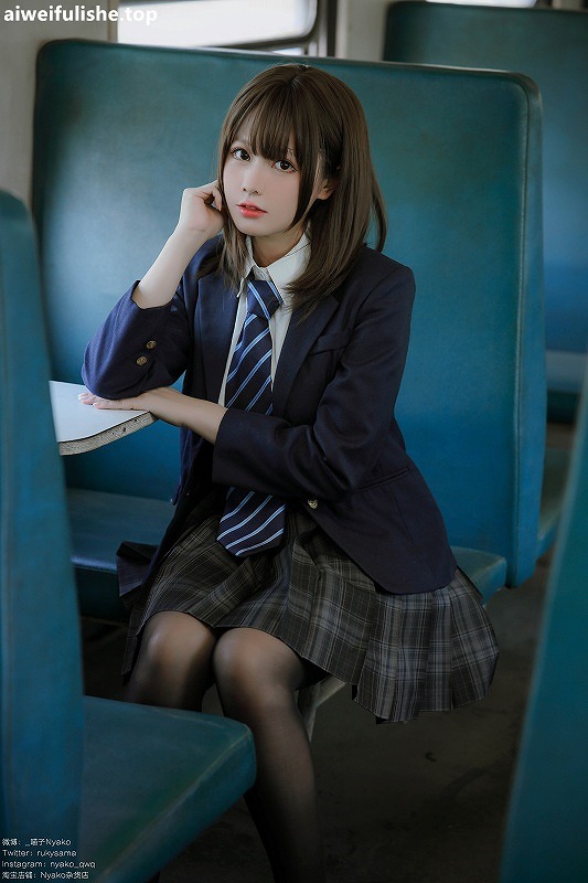 Nyako喵子-痴·女子校生2 火车jk [80P1V-883MB] JK制服-第7张