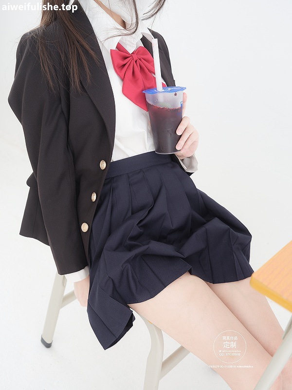 【紧急企划】EX-006 见希w 西式jk 白丝 [75P1V-4.04GB] JK制服-第4张