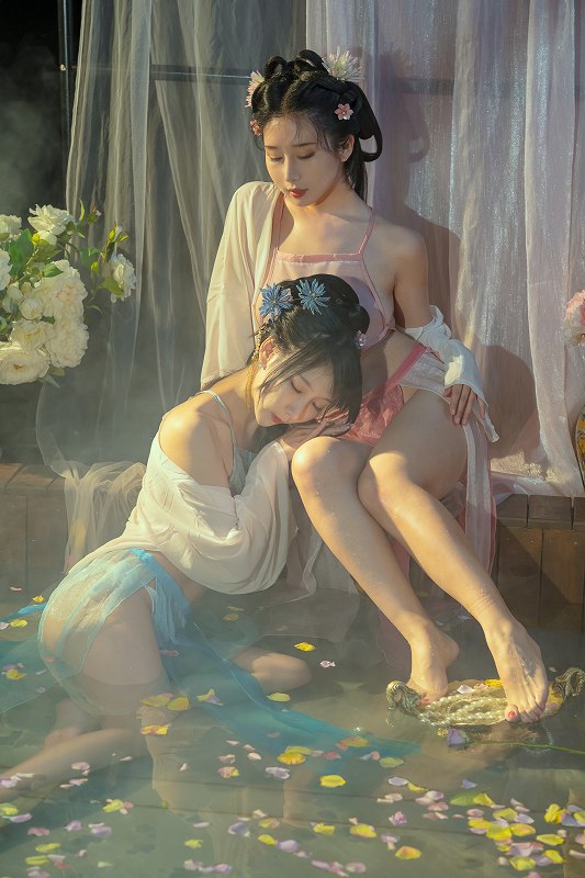 云溪溪-奶桃 水池 [42P1V-1.38GB] 巨乳-第6张