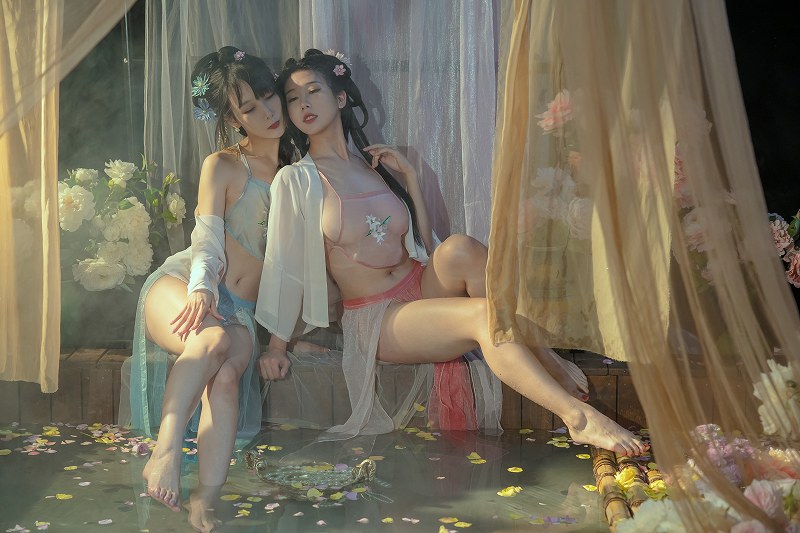 云溪溪-奶桃 水池 [42P1V-1.38GB] 巨乳-第4张