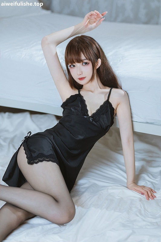 封疆疆v-黑丝睡衣 [32P-325MB] 站长精选-第4张
