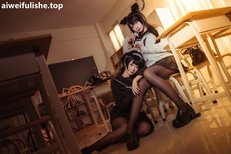 贞子蜜桃-碧蓝航线 爱宕高雄制服 [35P-354MB] JK制服-第1张