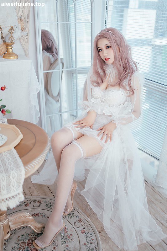 轩萧学姐-花嫁 [32P-175MB] 婚纱-第2张