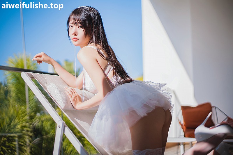 香草喵露露-杨枝甘露 白色纱裙 [48P1V-1.22GB] 性感诱惑-第6张