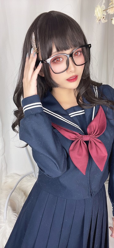 洛璃 LoLiSAMA-第一次的约会[113p3v1.84G] JK制服-第2张