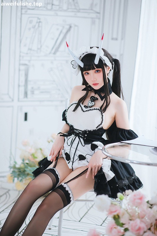 瓜希酱-能代女仆 [22P-96MB] 女仆-第3张