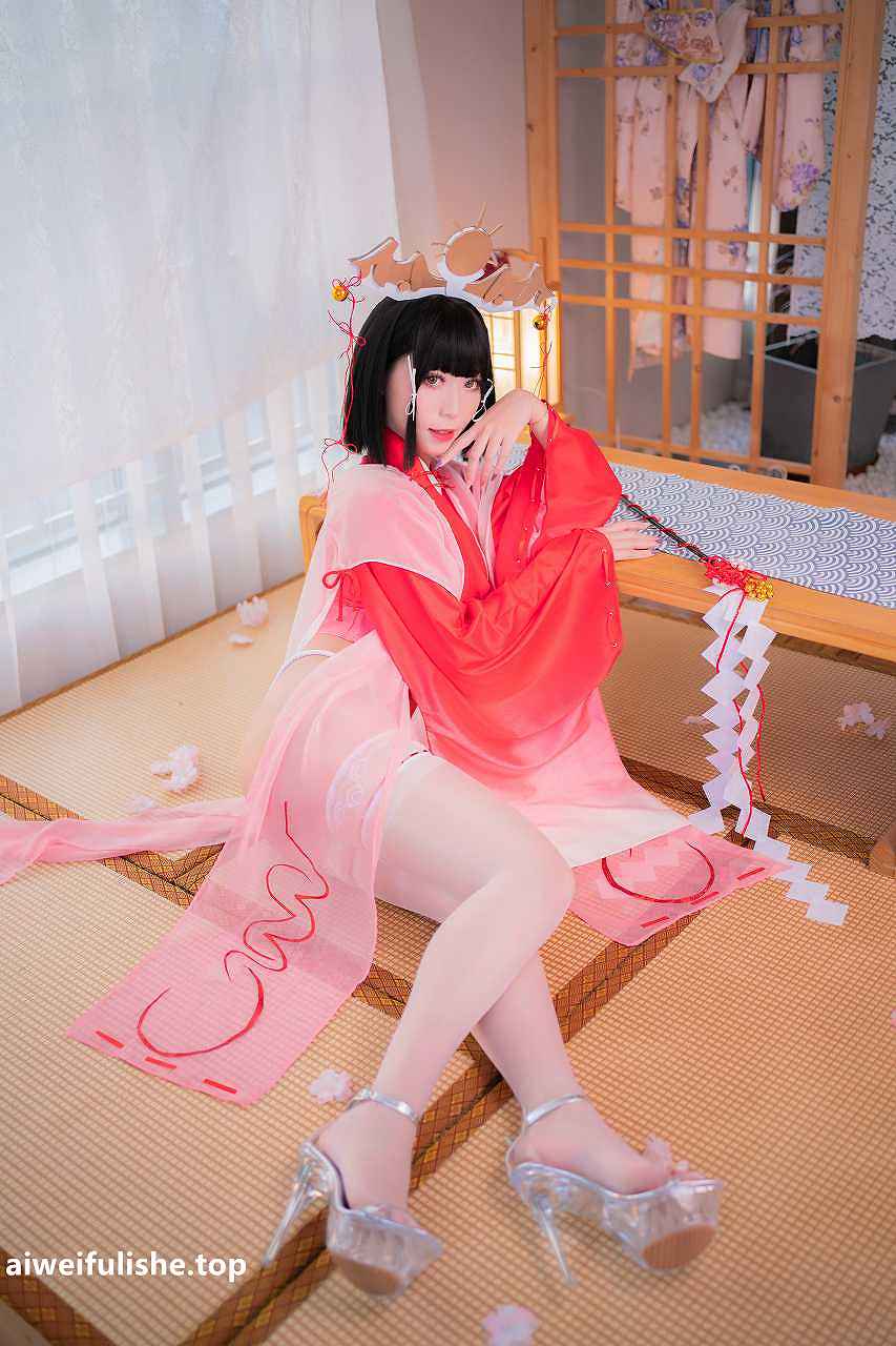 Money冷冷-辉夜姬巫女 [127P1V-2.21GB] cosplay美女-第5张