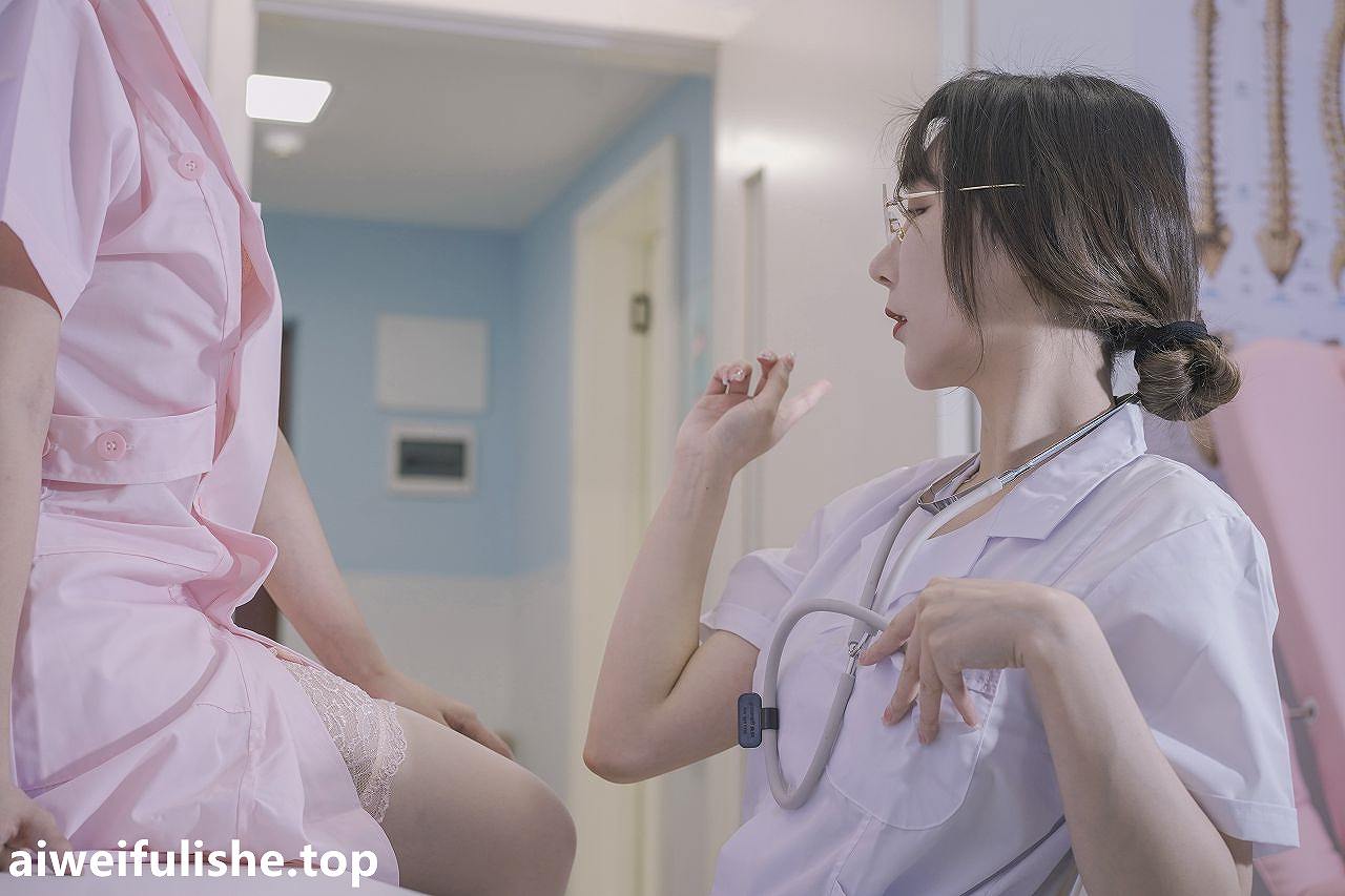 云溪溪-奶桃 N47医护 [80P1V-1.21GB] 丝袜写真-第5张