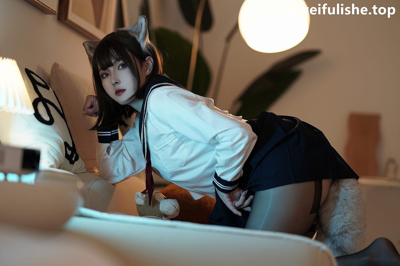 Natsuko夏夏子-大尾巴猫 [50P-391MB] JK制服-第2张