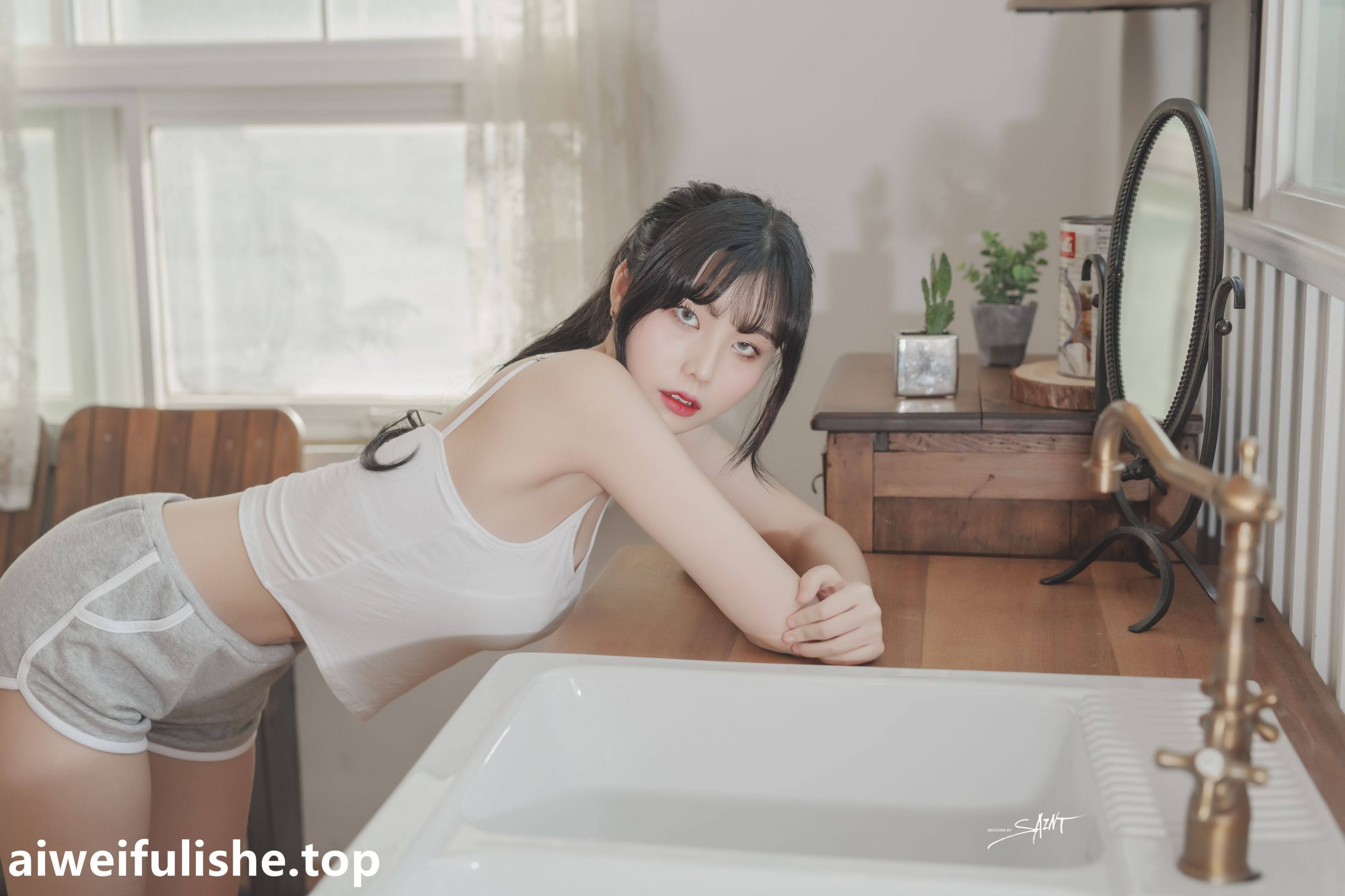 韩国美女Yuna (윤아)-[SAINT Photolife] No.11 - Love On Top [60P-391MB] 内衣-第2张